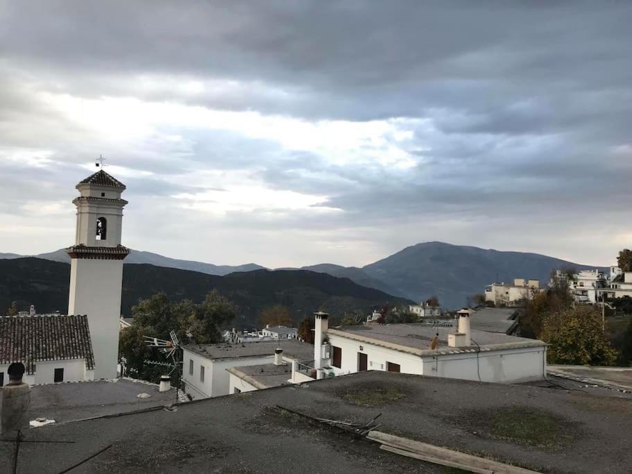 La Casa Rural De Paco Y Ana Питрес Экстерьер фото