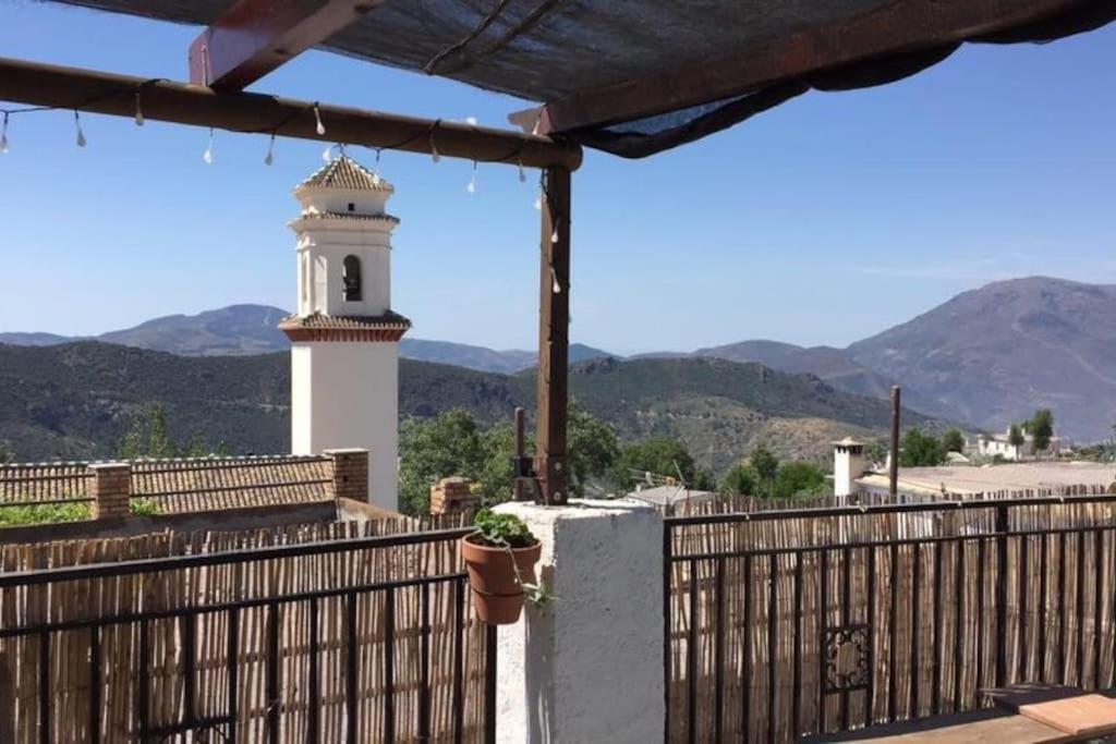 La Casa Rural De Paco Y Ana Питрес Экстерьер фото