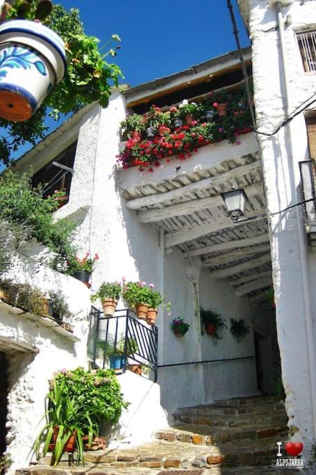 La Casa Rural De Paco Y Ana Питрес Экстерьер фото