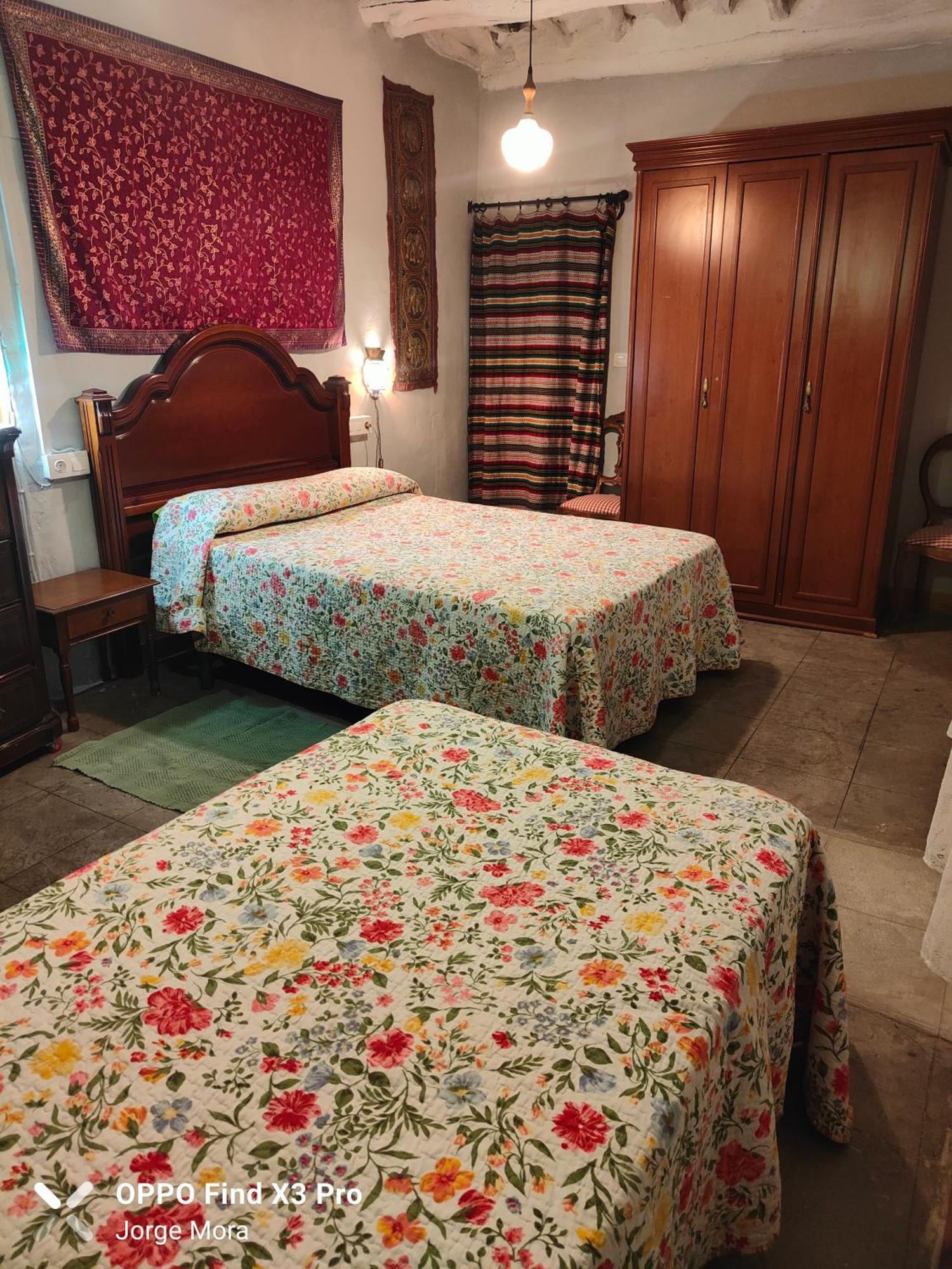 La Casa Rural De Paco Y Ana Питрес Экстерьер фото